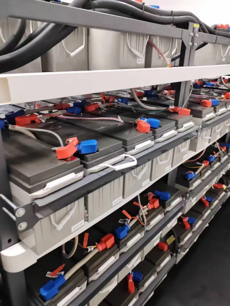 報(bào)社機(jī)房UPS電池在線監(jiān)控系統(tǒng)安裝-武漢中電通電力設(shè)備有限公司